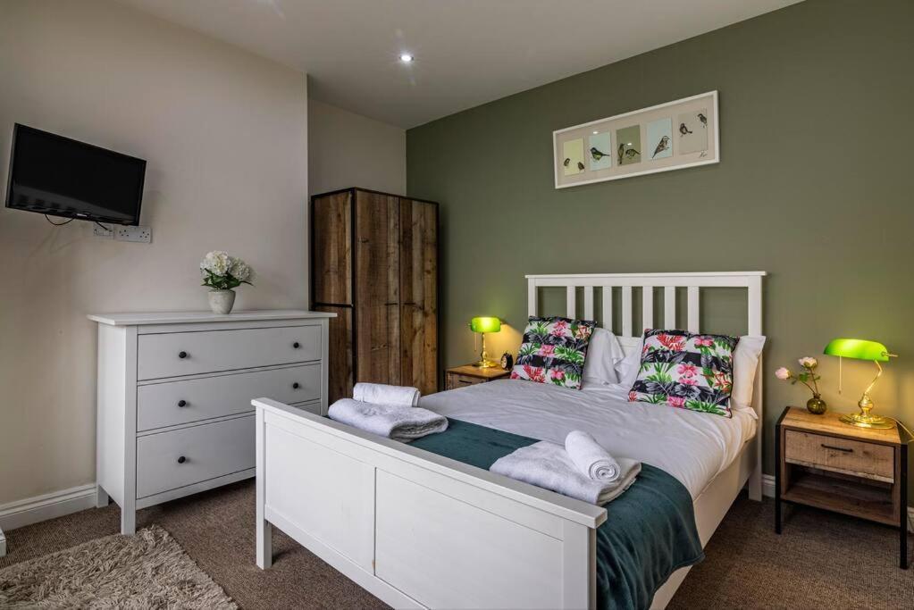 Dovecote House Beeston Private Parking 15Mins From Nottingham City Centre Close To Qmc Hospital Экстерьер фото