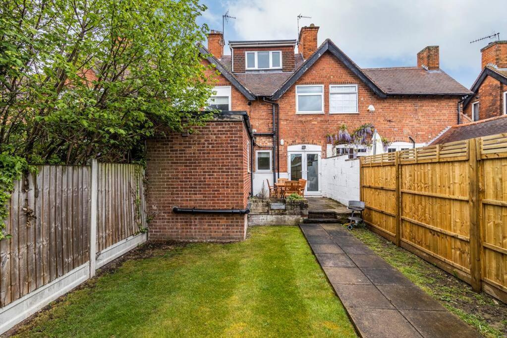 Dovecote House Beeston Private Parking 15Mins From Nottingham City Centre Close To Qmc Hospital Экстерьер фото